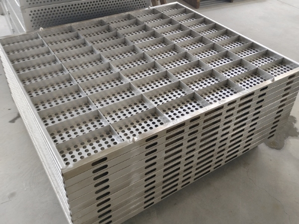 殺 菌鍋?zhàn)詣?dòng)化流水線(xiàn)不銹鋼擺盤(pán)